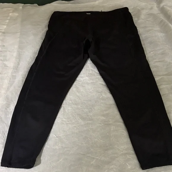 Vuori Black Women’s Jeggings - Picture 4 of 8